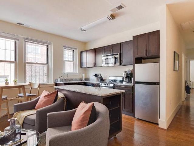 1 Br, 1 bath, Apartment 1841 Columbia Road Nw