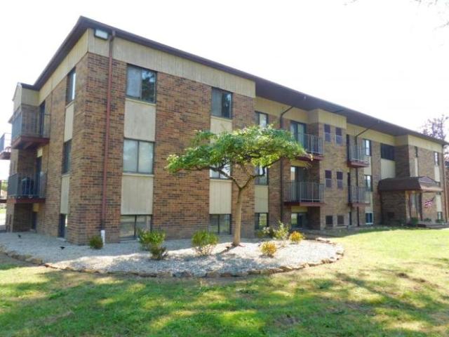 1 Br, 1 bath, Apartment 1860 Mahoning Ave NW