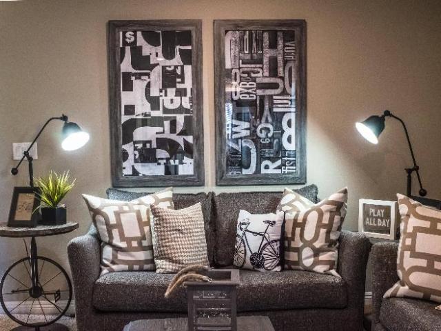 1 Br, 1 bath, Apartment 2341 Valley Street