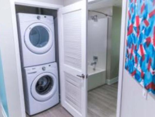 1 Br, 1 bath, Apartment 232 E 2nd St