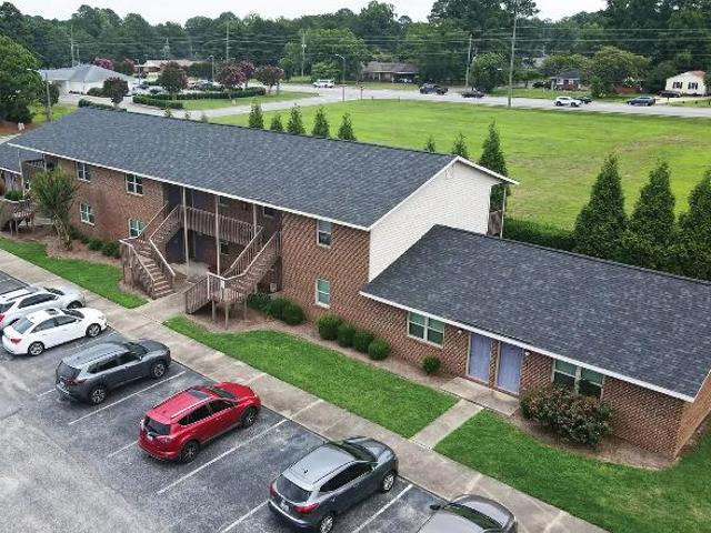 1 Br, 1 bath, Apartment 3027 Adams Blvd