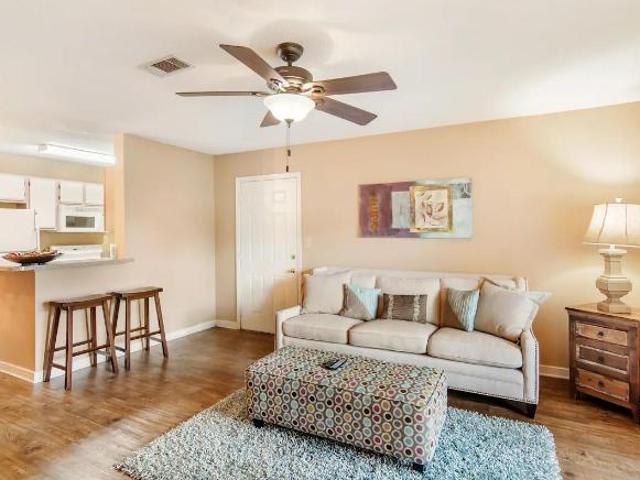 1 Br, 1 bath, Apartment 3946 Hwy 182 E