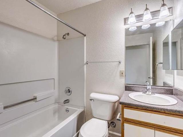 1 Br, 1 bath, Apartment 440 Powder Run Dr