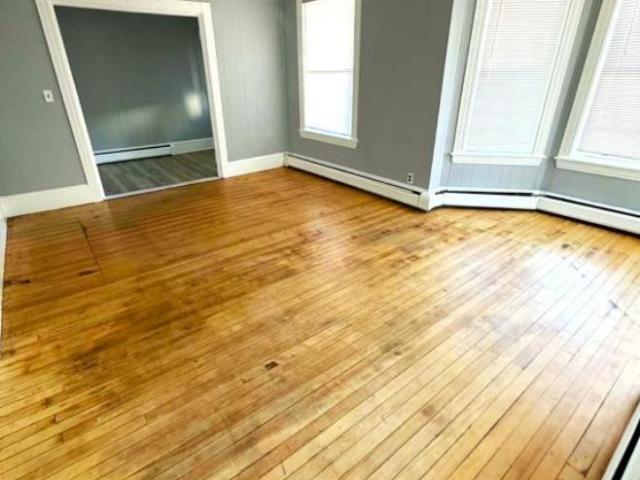 1 Br, 1 bath, Apartment 72 Goff St