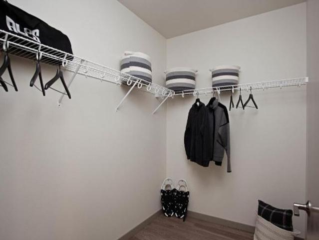 1 Br, 1 bath, Apartment 80 NE 14th Ave