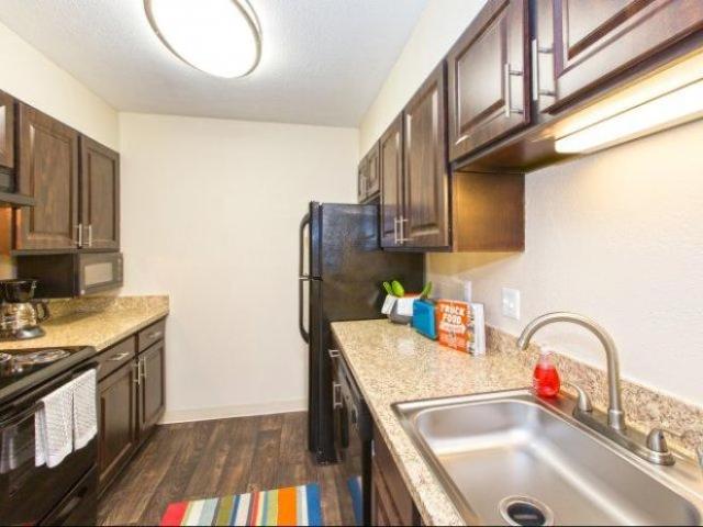 1 Br, 1 bath, Apartment 9052 Vance St