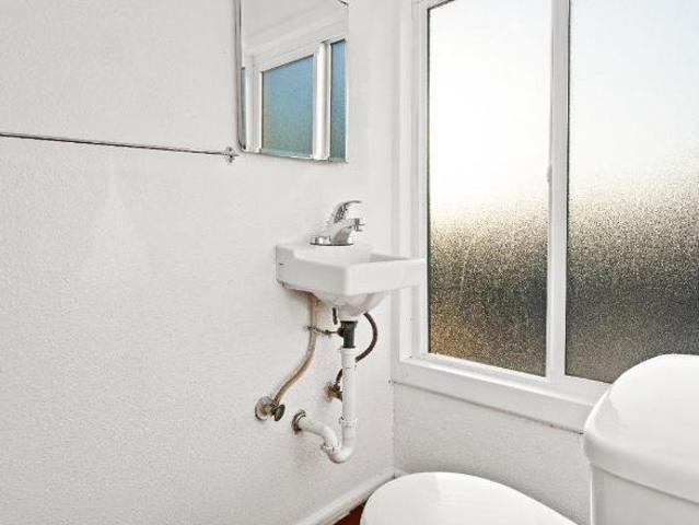 1 Br, 1 bath, Condo 1323 Monterey Ave