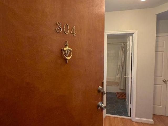 1 Br, 1 bath, Single Family 1833 California Street NW