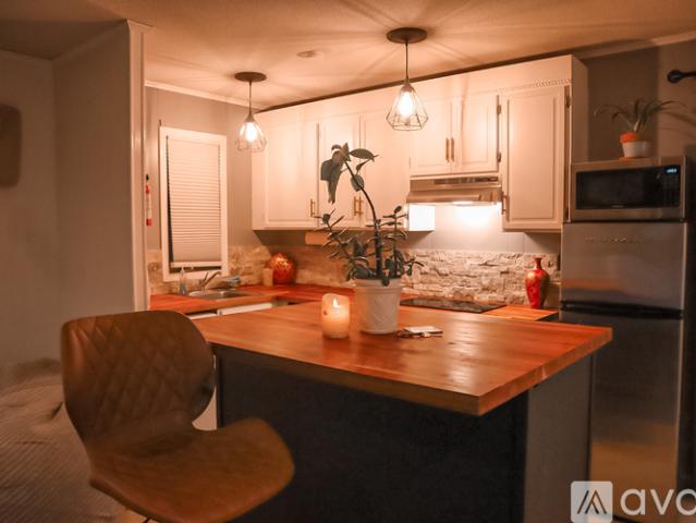 1 BR, 1 BA Apartment Newtown Tpke, Weston, CT 06883