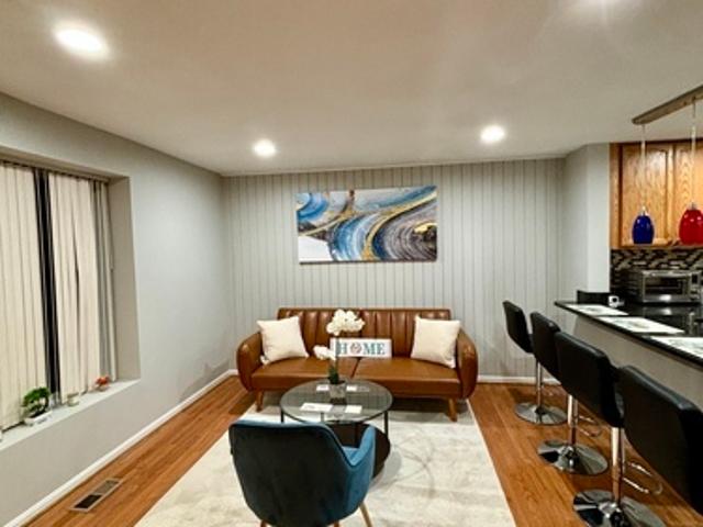 1 BR, 1 BA Apartment Silent Valley Dr, Unit #2, Merrifield, VA 22031