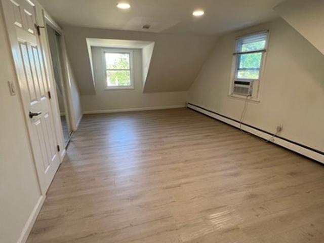 1 BR, 1 BA Apartment Todd Court, Unit 2A, South Huntington, NY 11746