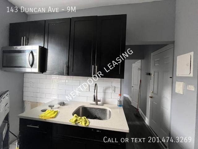 1 BR, 1 BA Apartment 143 Duncan Ave, Jersey City, NJ 07306