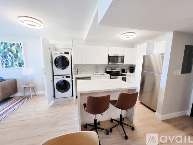 1 BR, 1 BA Apartment 14000 Biscayne Boulevard, Unit 1 Bdr + WD, North Miami Beach, FL 33181