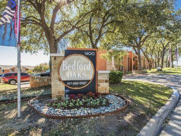 1 BR, 1 BA Apartment 1400 Shady Lane Unit 100, Bedford, TX 76021