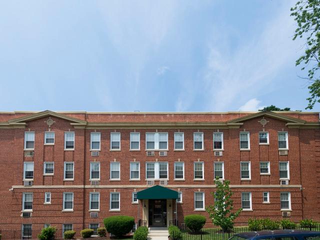 1 BR, 1 BA Apartment 1401 Tuckerman Street Northwest Unit 202, Washington, DC 20011