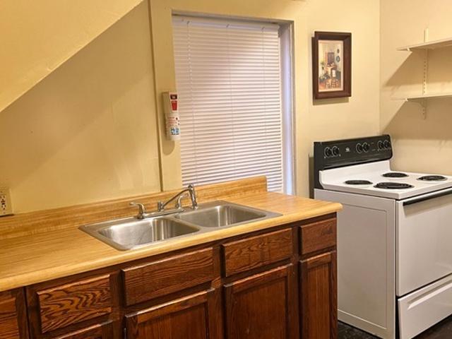 1 BR, 1 BA Apartment 1403 South 2nd Street, Unit 1, Louisville, KY 40208