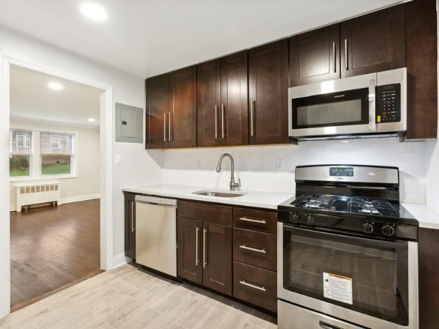 1 BR, 1 BA Apartment 140 Celia Terrace Unit 681C, Belleville, NJ 07109