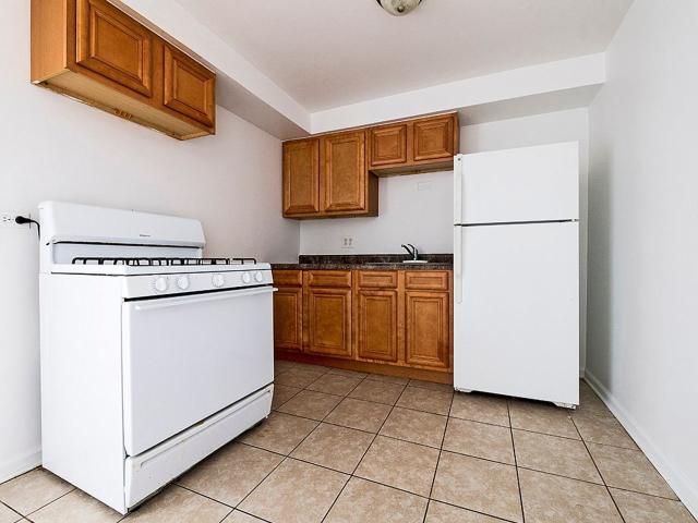 1 BR, 1 BA Apartment 14138 South School Street Unit 14138 3B, Riverdale, IL 60827