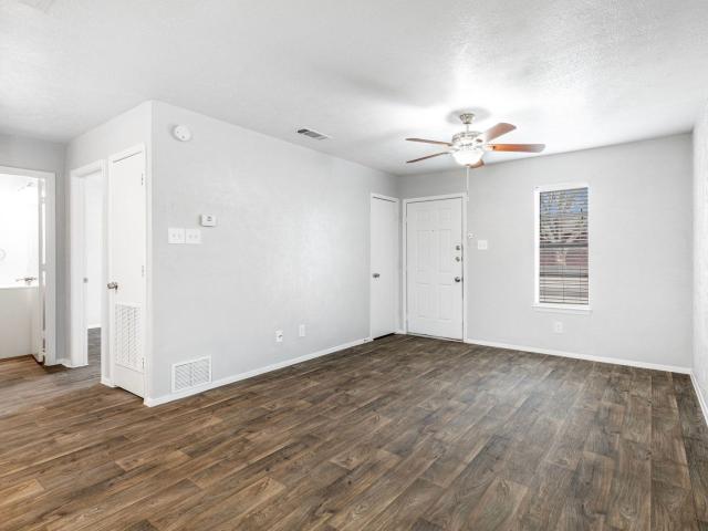 1 BR, 1 BA Apartment 1432 South Dink Street Unit 29, Mabank, TX 75147