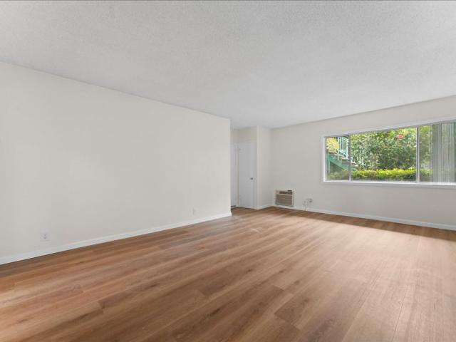 1 BR, 1 BA Apartment 1437 E. Windsor Road, Glendale, CA 91205
