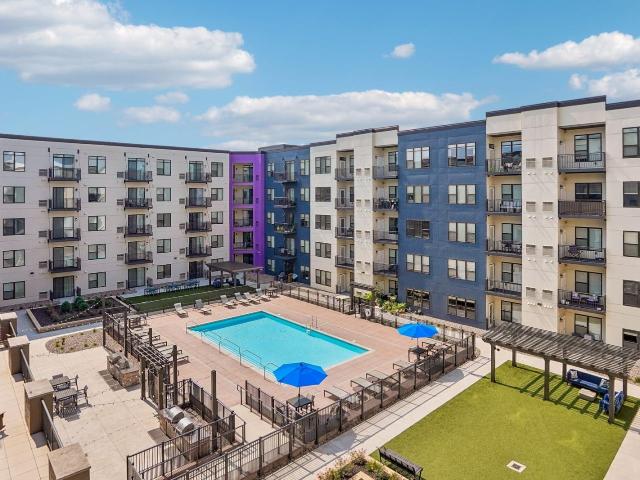 1 BR, 1 BA Apartment 14501 Grand Ave Unit 324, Burnsville, MN 55306