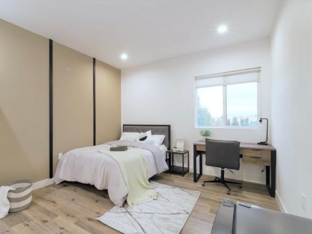 1 BR, 1 BA Apartment 1456 West 36th Street Unit 1455 W 36th St 201 Private Bathroom, Los Angeles, CA 90018