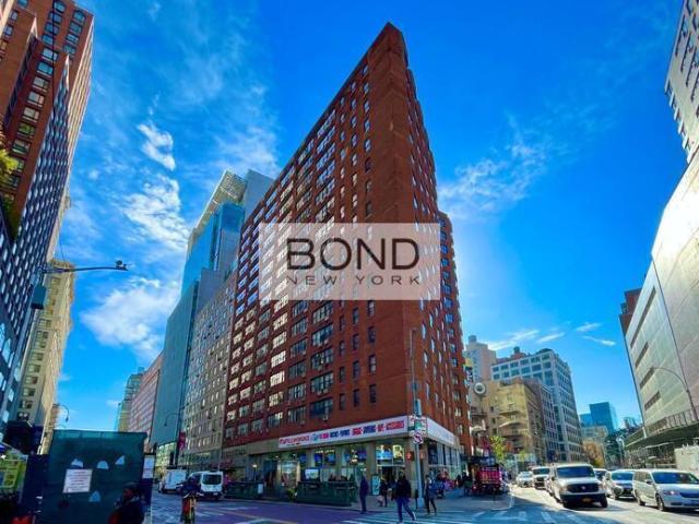 1 BR, 1 BA Apartment 145 Fourth Ave, New York, NY 10003