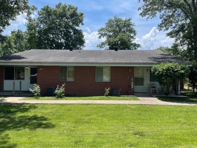 1 BR, 1 BA Apartment 145 Lincoln Street, Stonefort, IL 62987