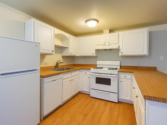1 BR, 1 BA Apartment 1460 Reed Street, Lakewood, CO 80214
