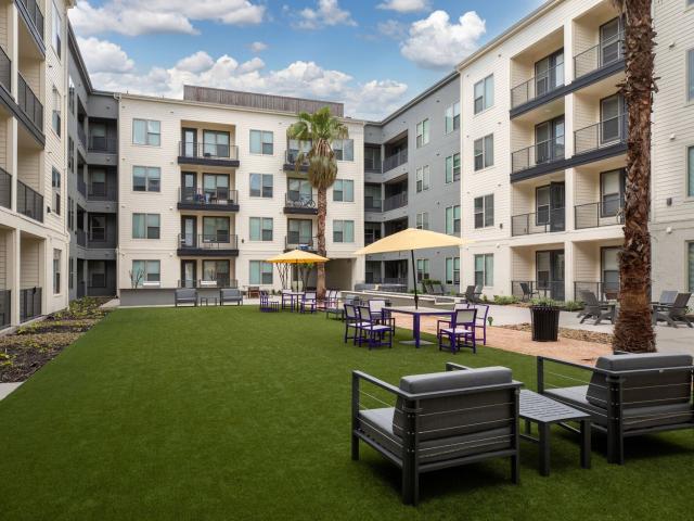 1 BR, 1 BA Apartment 14805 Grisby Road Unit 321, Houston, TX 77079