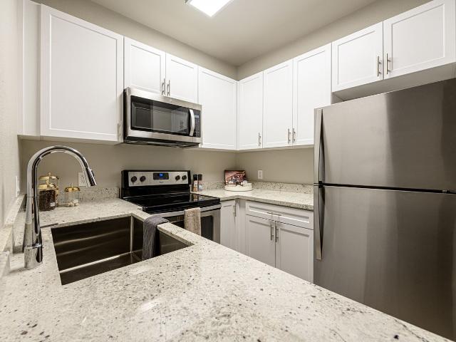 1 BR, 1 BA Apartment 14901 Newport Avenue Unit 039, Tustin, CA 92780