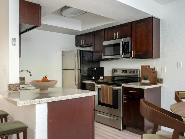 1 BR, 1 BA Apartment 15000 SW Davis Lane Unit D30, Lake Oswego, OR 97035
