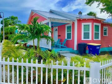 1 BR, 1 BA Apartment 1504 N Fort Harrison Ave, Unit A, Clearwater, FL 33755