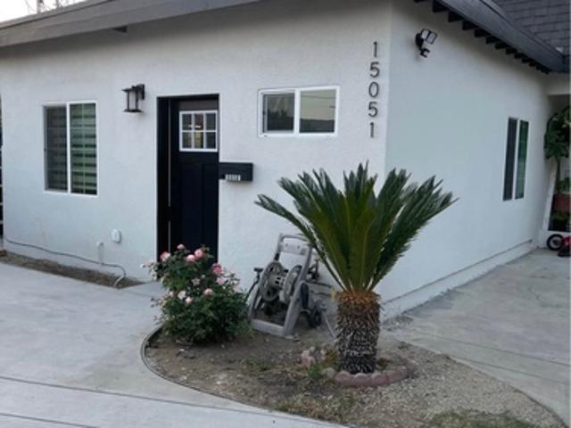 1 BR, 1 BA Apartment 15051 La Valle Street, Los Angeles, CA 91342