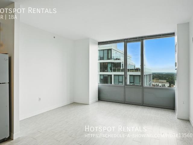 1 BR, 1 BA Apartment 150 Forest Ave, Oak Park, IL 60301