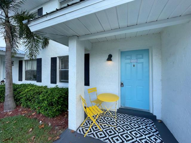 1 BR, 1 BA Apartment 1515 Lincoln Avenue Unit B10, Mount Dora, FL 32757