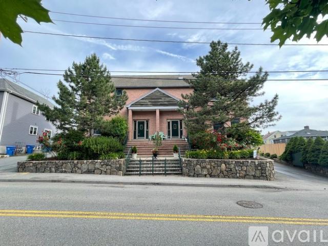 1 BR, 1 BA Apartment 157 B Summer Street, Waltham, MA 02452