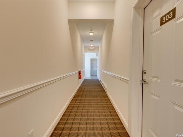 1 BR, 1 BA Apartment 157 Post Ave, Westbury, NY 11590