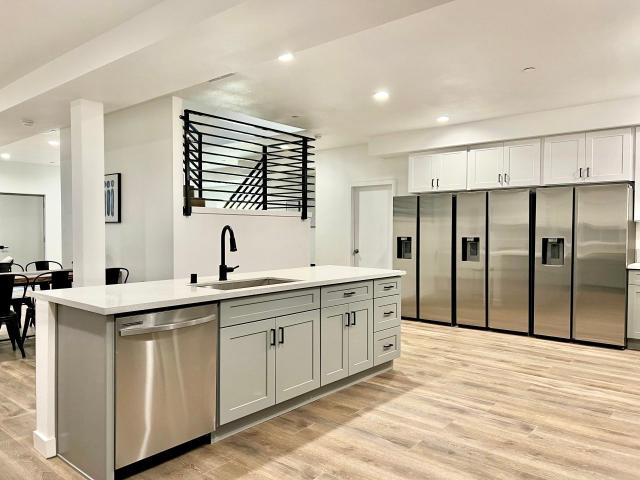 1 BR, 1 BA Apartment 1588 West 35th Street Unit 1587 West 35th Street 202 Private Bathroom, Los Angeles, CA 90018