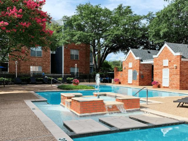 1 BR, 1 BA Apartment 15935 Knoll Trail Drive Unit 2726, Dallas, TX 75248