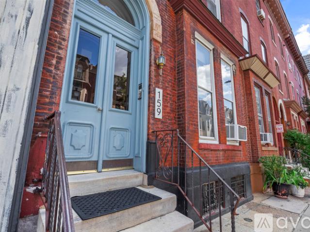 1 BR, 1 BA Apartment 159 N 21st St, Unit 1R, Philadelphia, PA 19103