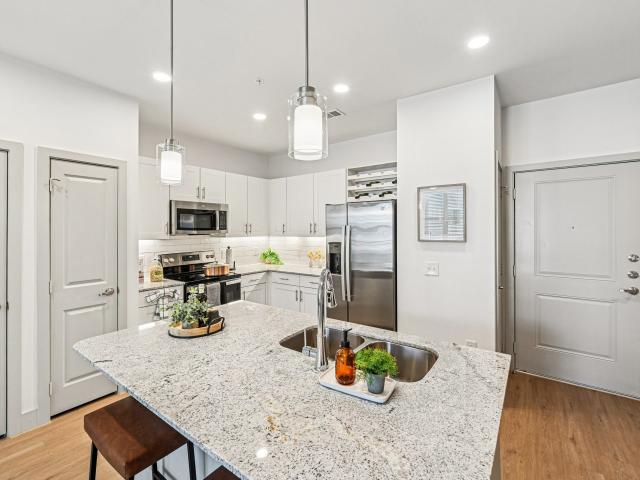 1 BR, 1 BA Apartment 1600 W Frankford Road Unit 1211, Carrollton, TX 75007