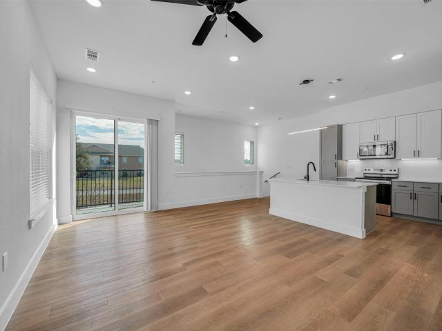 1 BR, 1 BA Apartment 1601 318 Mustang Drive, Marble Falls, TX 78654