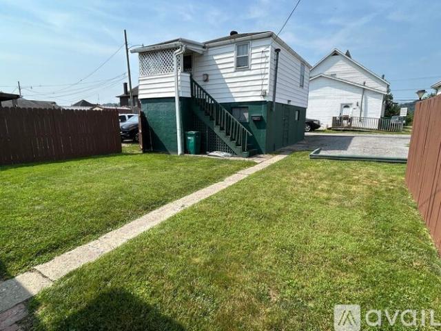 1 BR, 1 BA Apartment 1629 1 2 Williams Avenue, Unit 1, Clarksburg, WV 26301
