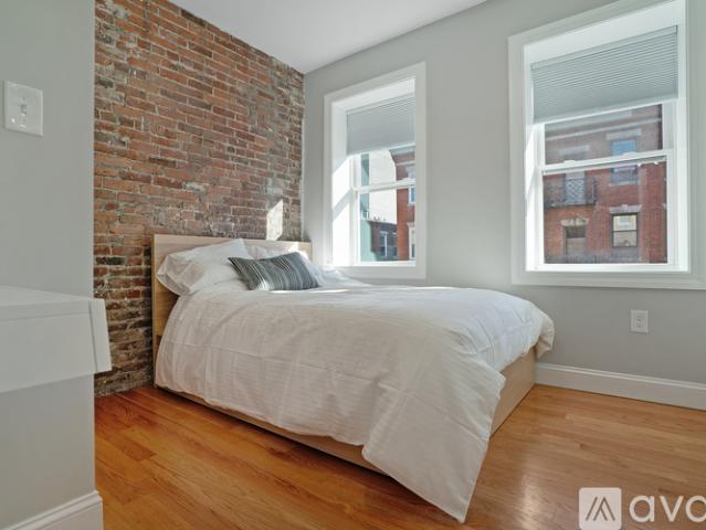 1 BR, 1 BA Apartment 162 Cottage St, Unit 3B, Boston, MA 02128