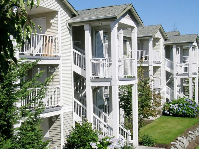 1 BR, 1 BA Apartment 16619 Larch Way Unit 203, Lynnwood, WA 98037