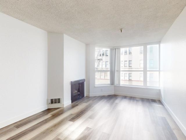 1 BR, 1 BA Apartment 1690 Broadway St Unit 421, San Francisco, CA 94109