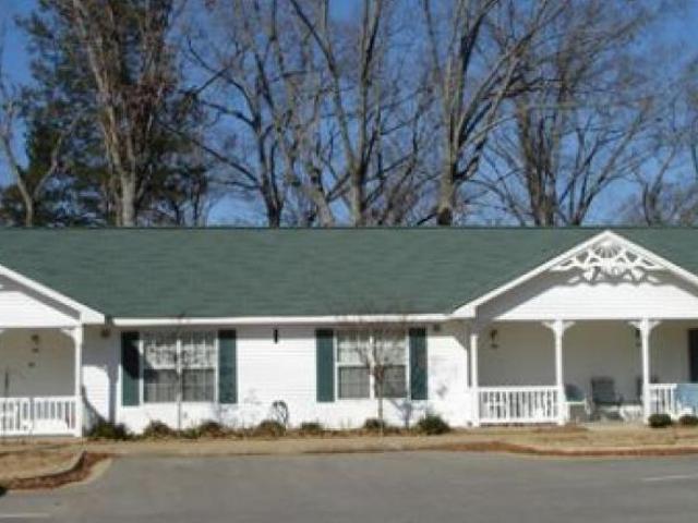 1 BR, 1 BA Apartment 1700 Florence Rd Savannah, TN 38372