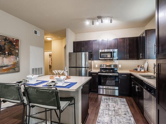 1 BR, 1 BA Apartment 1701 Royal Lane Unit 5308, Dallas, TX 75234