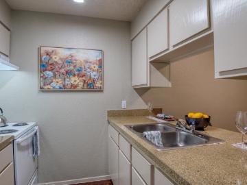 1 BR, 1 BA Apartment 1708 4th West Unit 64, Cameron, TX 76520